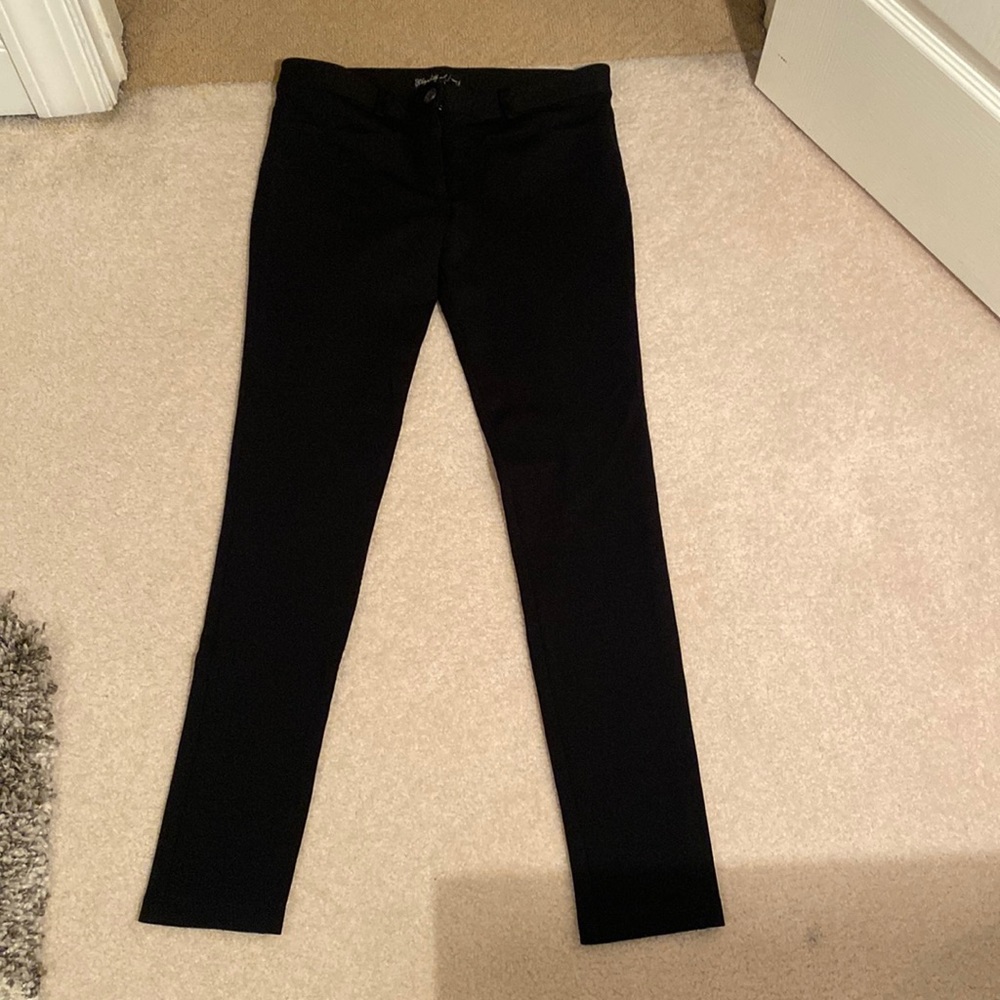 Black skinny pants